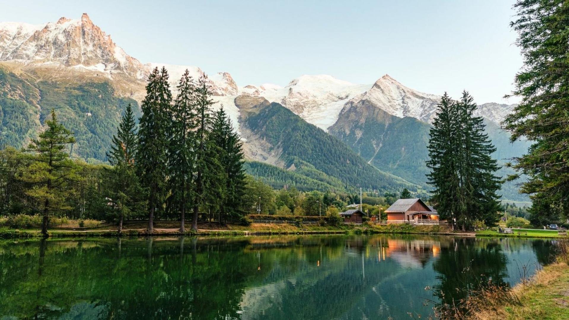 Apartment Au Bon Coin - Luxury Chamonix Hidden Haven, Mont Blanc View, Hot Tub And Garden 外观 照片