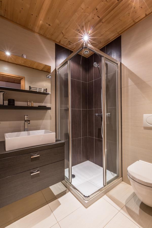 Apartment Au Bon Coin - Luxury Chamonix Hidden Haven, Mont Blanc View, Hot Tub And Garden 外观 照片
